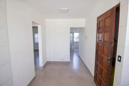 Apartamento para alugar com 2 quartos, 63m² em Qnh, Brasília