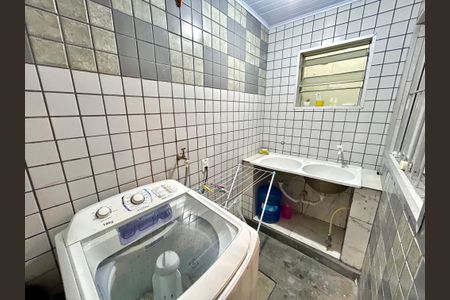 Casa para alugar com 60m², 1 quarto e 1 vagaÁrea de Serviço