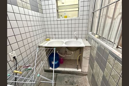 Casa para alugar com 60m², 1 quarto e 1 vagaÁrea de Serviço