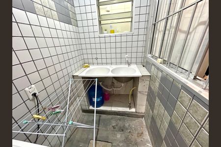 Casa para alugar com 60m², 1 quarto e 1 vagaÁrea de Serviço