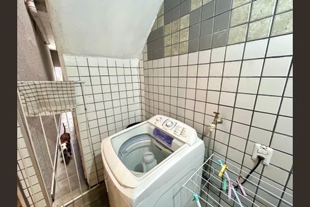 Casa para alugar com 60m², 1 quarto e 1 vagaÁrea de Serviço