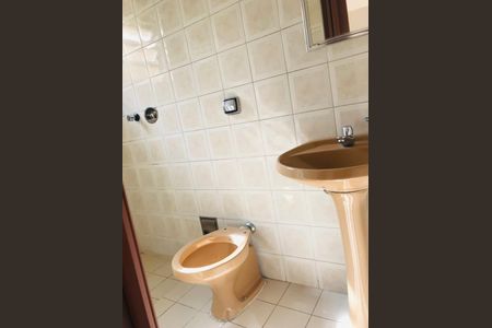 Banheiro de casa para alugar com 3 quartos, 121m² em Freguesia do Ó, São Paulo