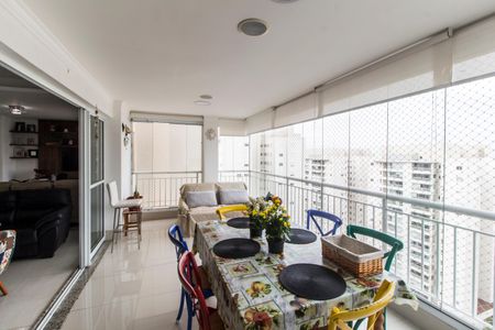 Apartamento à venda com 158m², 3 quartos e 3 vagasVaranda gourmet