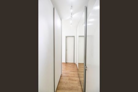 Apartamento à venda com 158m², 3 quartos e 3 vagasCloset da suíte 1