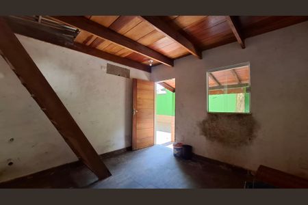 Casa à venda com 500m², 2 quartos e 2 vagas Casa à venda com 500m², 2 quartos e 2 vagasEdícula