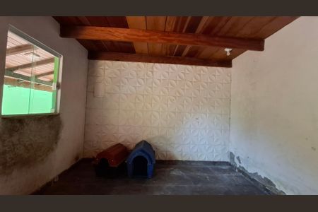 Casa à venda com 500m², 2 quartos e 2 vagas Casa à venda com 500m², 2 quartos e 2 vagasEdícula