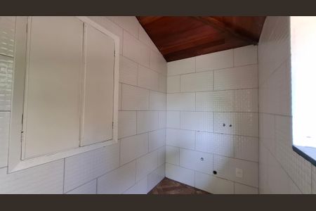 Casa à venda com 500m², 2 quartos e 2 vagas Casa à venda com 500m², 2 quartos e 2 vagasÁrea de Serviço