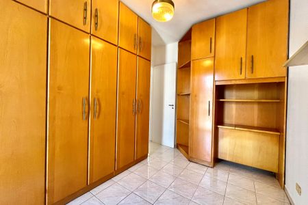 Apartamento à venda com 57m², 2 quartos e 1 vagaQuarto 2