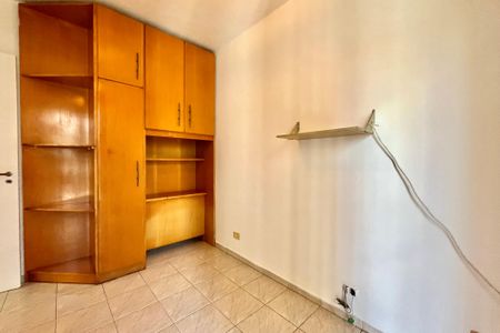 Apartamento à venda com 57m², 2 quartos e 1 vagaQuarto 2