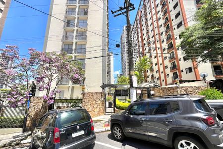 Apartamento à venda com 57m², 2 quartos e 1 vagaFachada