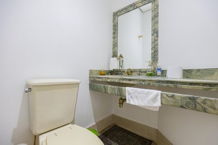 Apartamento para alugar com 877m², 5 quartos e 8 vagas Apartamento para alugar com 877m², 5 quartos e 8 vagasLavabo