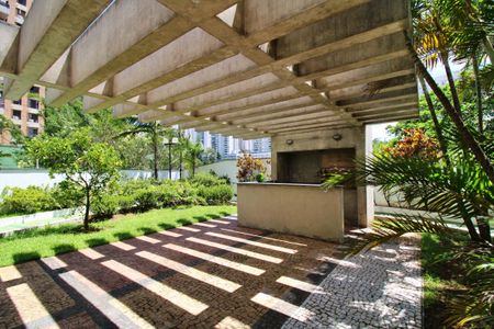 Apartamento para alugar com 877m², 5 quartos e 8 vagasÁrea comum - Churrasqueira