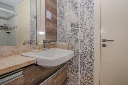 Apartamento à venda com 73m², 3 quartos e 1 vaga Apartamento à venda com 73m², 3 quartos e 1 vagaBanheiro da Suíte