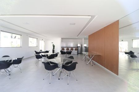 Apartamento para alugar com 40m², 2 quartos e 1 vagaÁrea comum - Salão de festas