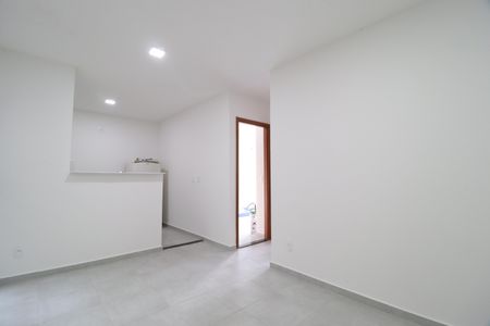 Apartamento para alugar com 40m², 2 quartos e 1 vagaSala