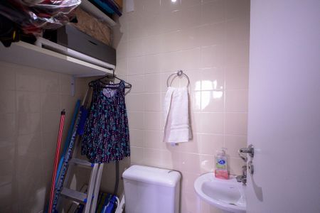 Apartamento à venda com 140m², 3 quartos e 4 vagasÁrea de Serviço - Banheiro 