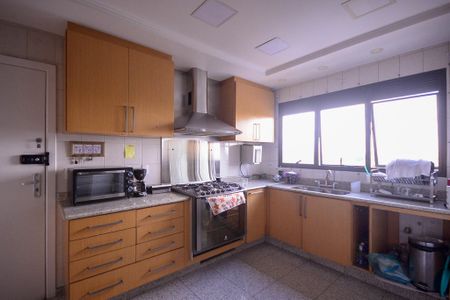 Apartamento à venda com 140m², 3 quartos e 4 vagasCozinha 