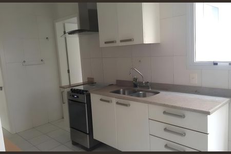 Apartamento para alugar com 3 quartos, 178m² em Chácara Santo Antônio, São Paulo