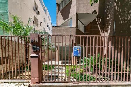 Apartamento para alugar com 98m², 3 quartos e 2 vagas Apartamento para alugar com 98m², 3 quartos e 2 vagasplaca instalada em 19/02/2026 com o código PMEA-237