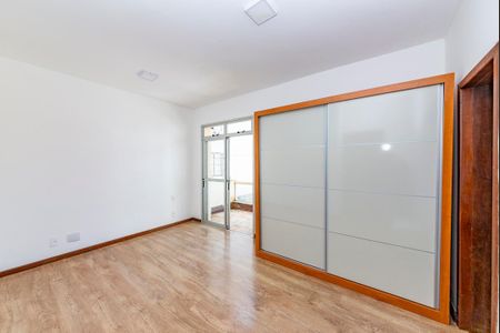 Apartamento para alugar com 98m², 3 quartos e 2 vagas Apartamento para alugar com 98m², 3 quartos e 2 vagasSuíte
