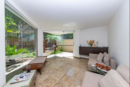 Apartamento para alugar com 98m², 3 quartos e 2 vagas Apartamento para alugar com 98m², 3 quartos e 2 vagasHall de entrada