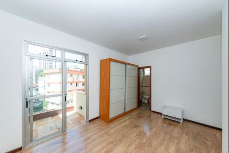 Apartamento para alugar com 98m², 3 quartos e 2 vagas Apartamento para alugar com 98m², 3 quartos e 2 vagasSuíte