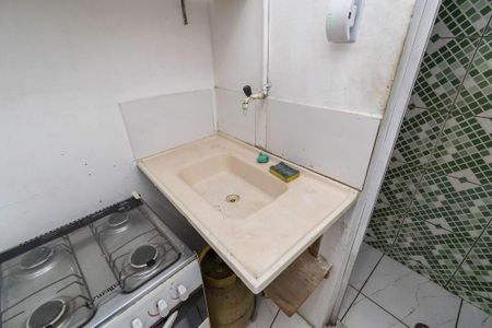 Kitnet - Cozinha de kitnet/studio para alugar com 0 quarto, 16m² em Vista Alegre, Rio de Janeiro