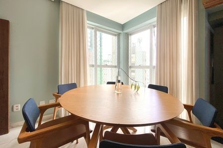 Apartamento para alugar com 90m², 3 quartos e 1 vagaSala