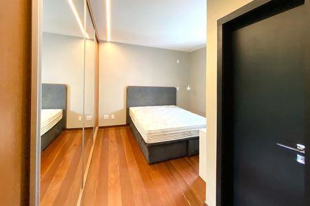 Apartamento para alugar com 90m², 3 quartos e 1 vagaSuite