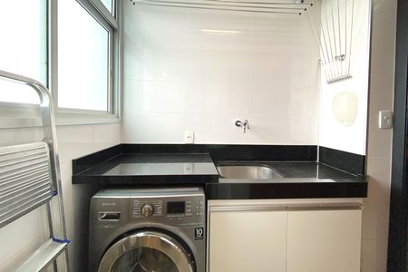Apartamento para alugar com 90m², 3 quartos e 1 vagaÁrea de Serviço