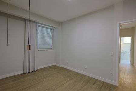 Suíte  de apartamento à venda com 3 quartos, 120m² em Santa Lúcia, Belo Horizonte