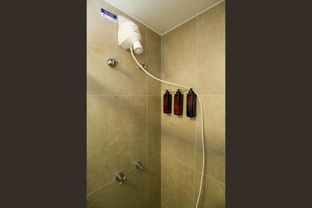 Apartamento para alugar com 25m², 1 quarto e sem vagaBanheiro da Suíte