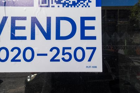 Apartamento à venda com 41m², 2 quartos e sem vaga Apartamento à venda com 41m², 2 quartos e sem vagaPlaca instalada