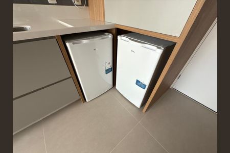 Cozinha de apartamento para alugar com 1 quarto, 35m² em Indianópolis, São Paulo
