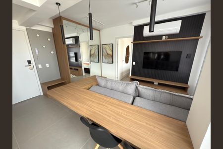 Sala de apartamento para alugar com 1 quarto, 35m² em Indianópolis, São Paulo