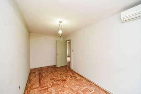 Quarto 1 de apartamento à venda com 2 quartos, 58m² em Vila Ipiranga, Porto Alegre