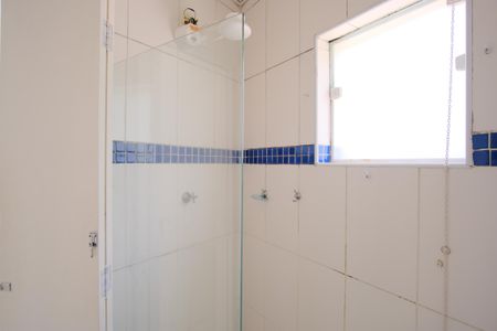 Casa para alugar com 80m², 2 quartos e 2 vagasBanheiro da Suíte 1