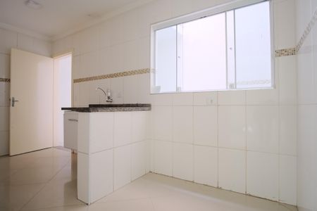 Casa para alugar com 80m², 2 quartos e 2 vagasCozinha