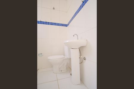 Casa para alugar com 80m², 2 quartos e 2 vagasBanheiro da Suíte 1