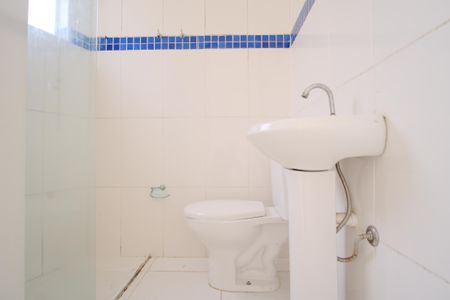 Casa para alugar com 80m², 2 quartos e 2 vagasBanheiro da Suíte 1