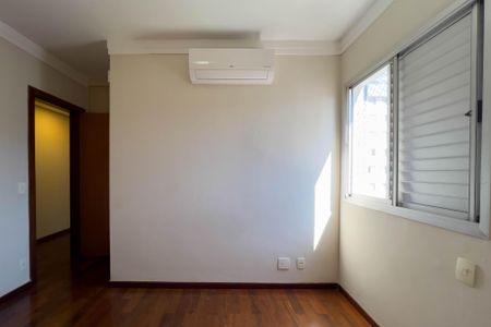 Apartamento à venda com 132m², 3 quartos e 2 vagasQuarto 2