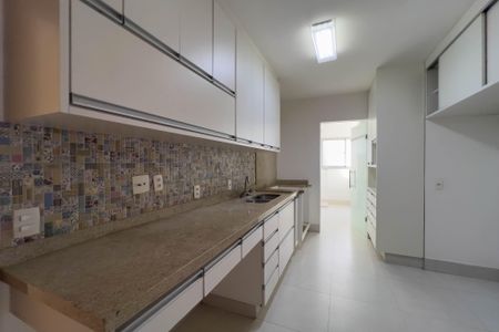 Apartamento à venda com 132m², 3 quartos e 2 vagasCozinha