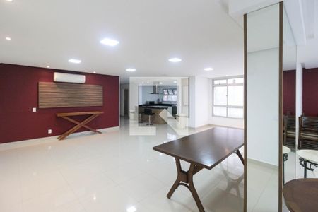 Apartamento à venda com 132m², 3 quartos e 2 vagasSalão de festas