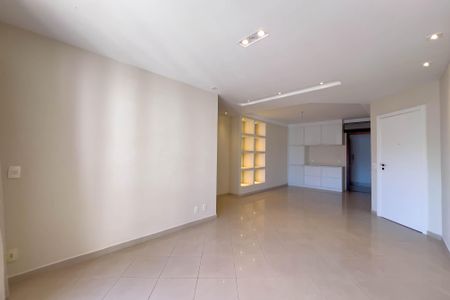Apartamento à venda com 132m², 3 quartos e 2 vagasSala