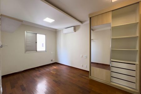 Apartamento à venda com 132m², 3 quartos e 2 vagasQuarto 1