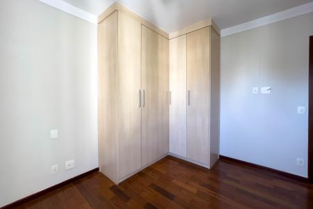 Apartamento à venda com 132m², 3 quartos e 2 vagasQuarto 2