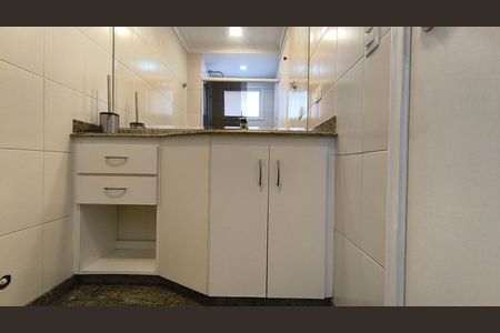 Apartamento à venda com 120m², 3 quartos e 2 vagas Apartamento à venda com 120m², 3 quartos e 2 vagasBanheiro da Suíte