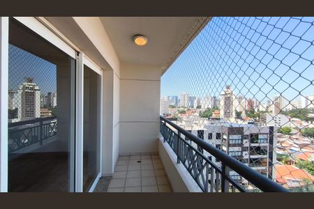 Apartamento à venda com 120m², 3 quartos e 2 vagas Apartamento à venda com 120m², 3 quartos e 2 vagasVaranda