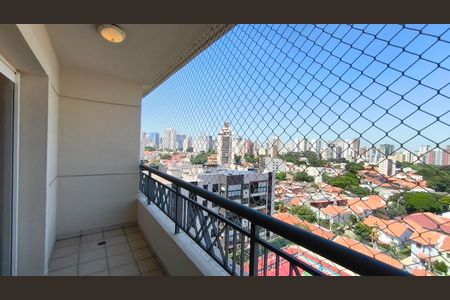 Apartamento à venda com 120m², 3 quartos e 2 vagas Apartamento à venda com 120m², 3 quartos e 2 vagasVaranda