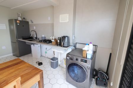 Apartamento à venda com 57m², 3 quartos e 1 vagaSala/Cozinha